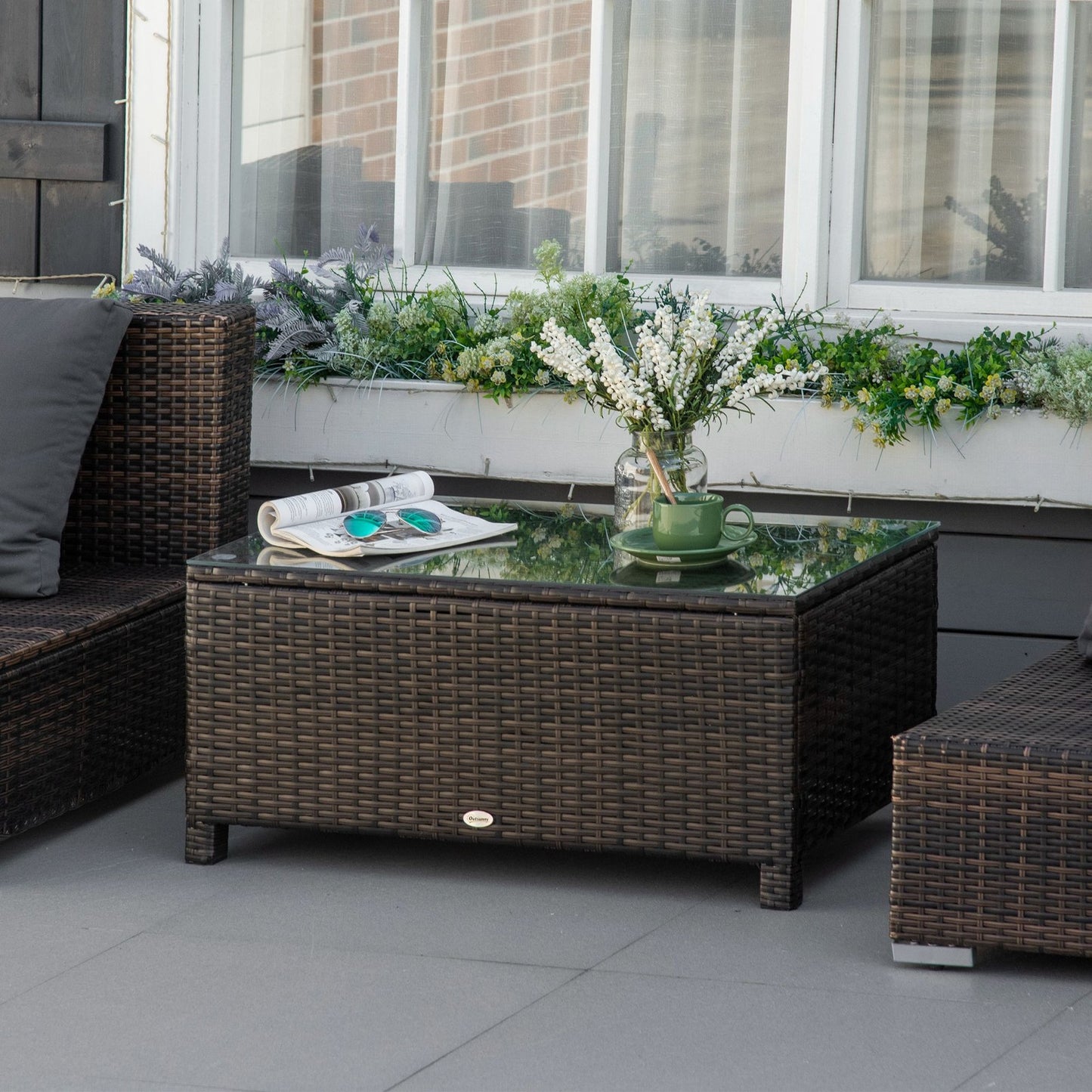 Outsunny Garden Rattan Side Table,Wicker Coffee Desk, Glass Top, Mixed Brown